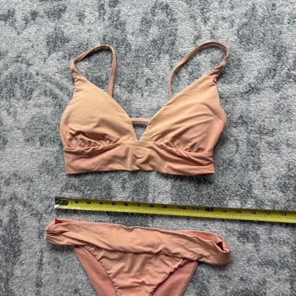 Billabong Orange and Pink Bikinis-and-tankini-sets with Twisted Front Design - Picture 7 of 8